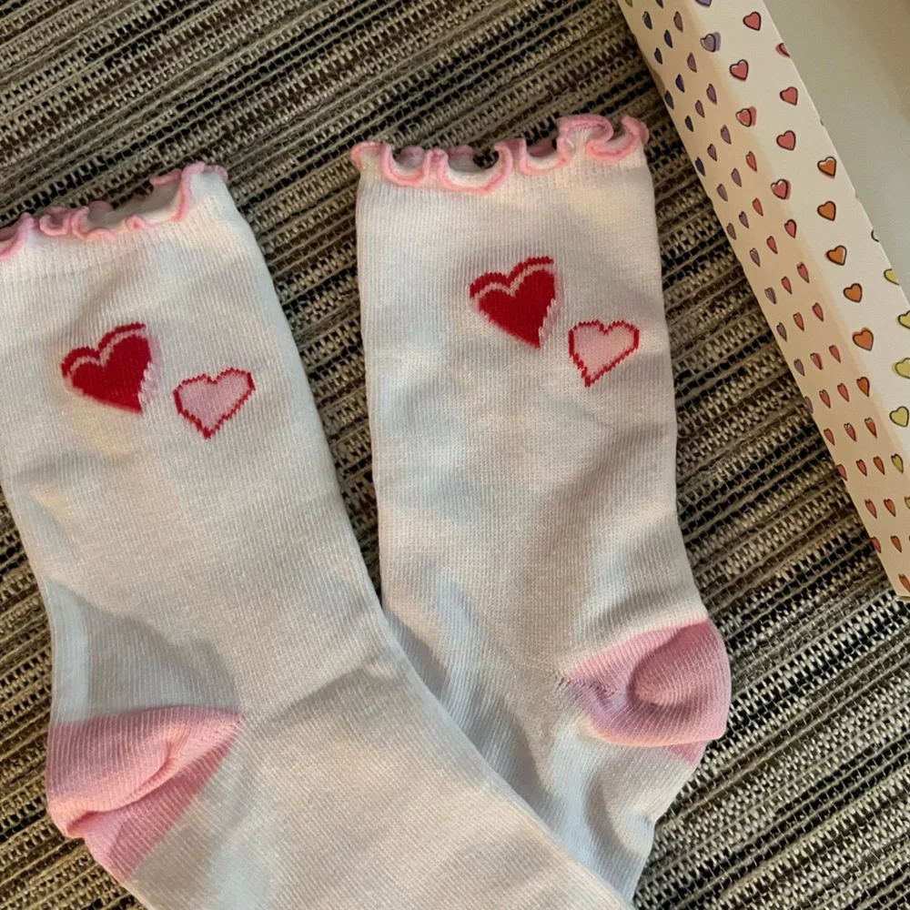 Roller Rabbit Valentine’s Ruffle Socks - Picture 2 of 2